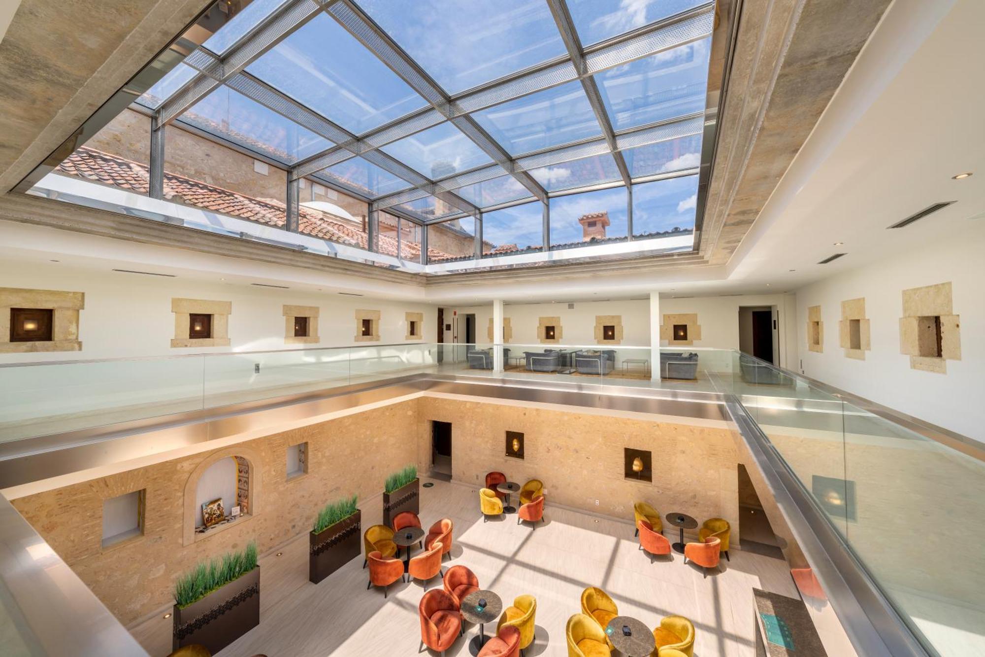 欧洲之星公司举办的卡普奇诺酒店（Hoteláurea Convento Capuchinos）
